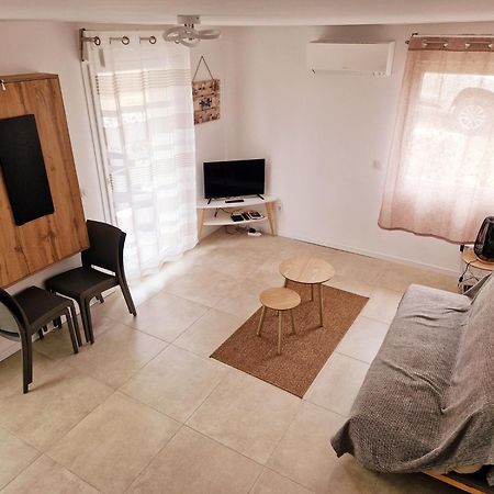 Bel Appartement Duplex Ventabren Exterior photo